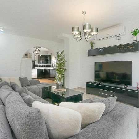 Presidential Suite Villamartin Plaza Av Brisas 67 Alicante Luaran gambar
